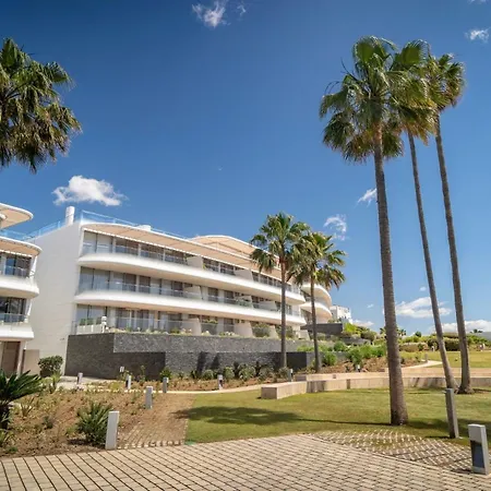 Apartment Modern 3-bedroom Luxury With Panoramic Sea Views The Edge, Estepona
