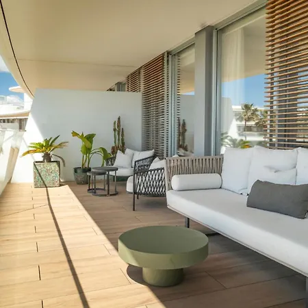 Apartment Modern 3-bedroom Luxury With Panoramic Sea Views The Edge, *