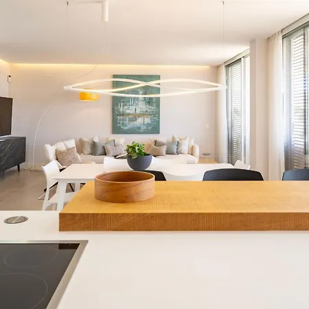 Modern 3-bedroom Luxury With Panoramic Sea Views The Edge, Lejlighed Estepona