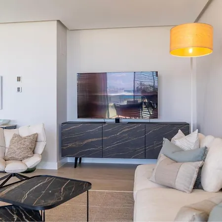 Apartment Modern 3-bedroom Luxury With Panoramic Sea Views The Edge,