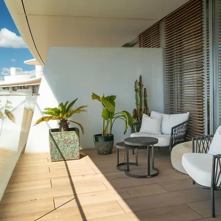 Apartment Modern 3-bedroom Luxury With Panoramic Sea Views The Edge,