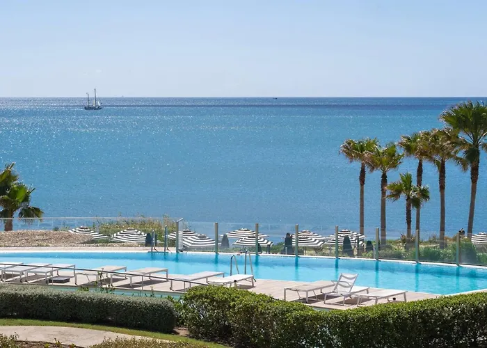 Modern 3-bedroom Luxury With Panoramic Sea Views The Edge, 에스테포나