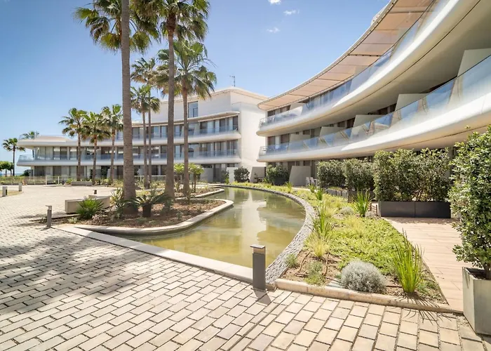 Modern 3-bedroom Luxury With Panoramic Sea Views The Edge, אסטפונה