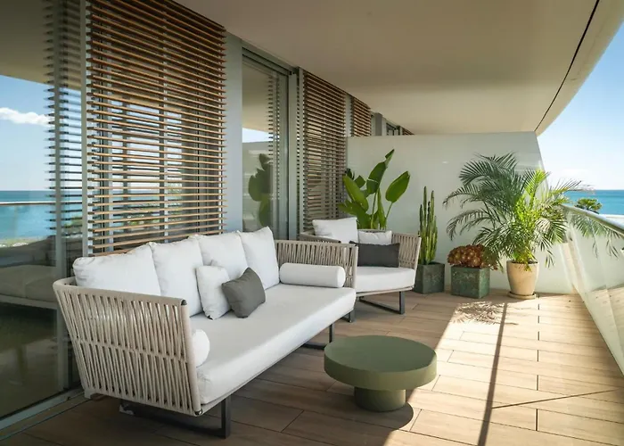 דירה Modern 3-bedroom Luxury With Panoramic Sea Views The Edge, אסטפונה