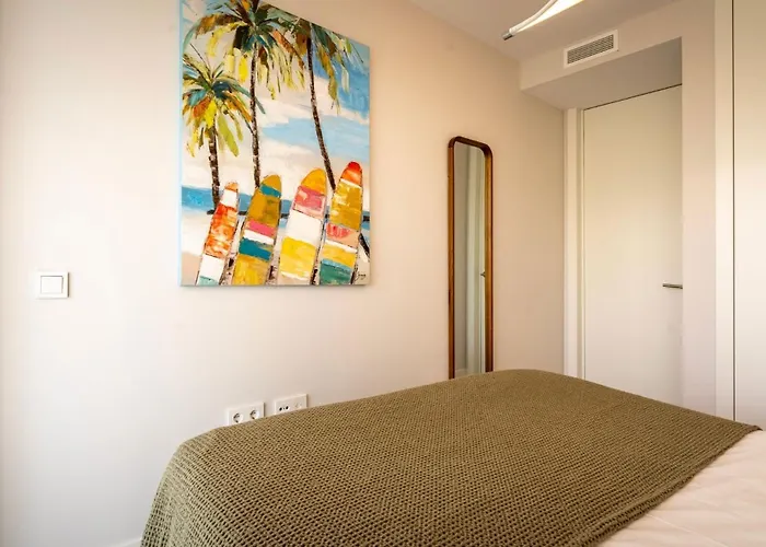 Modern 3-bedroom Luxury With Panoramic Sea Views The Edge, *